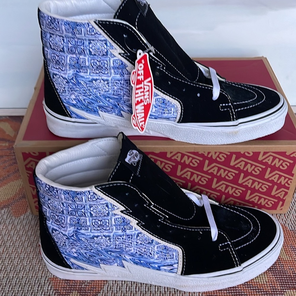 Vans Men’s Sk8-Hi Bolt Liquity Black
VN0A5JIVBLK Sneakers - Picture 15 of 16